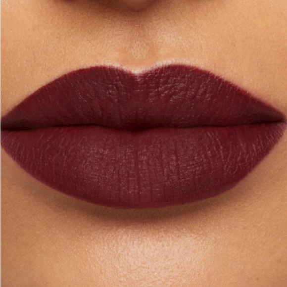 Labial Líquido Mate Mary Kay At Play Berry Strong $20 - Picture 3 of 3